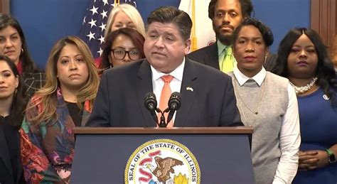 Pritzker signs bill to protect abortion, gender-affirming care access ...