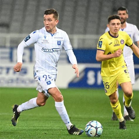 Ligue Auxerre Et Sochaux Peuvent Ils Encore Croire La Mont E En