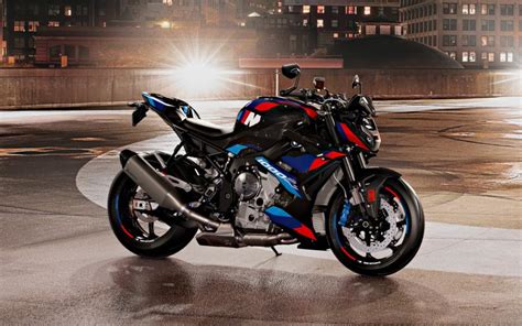 2023 BMW M 1000 R Hyper Naked Ride Review