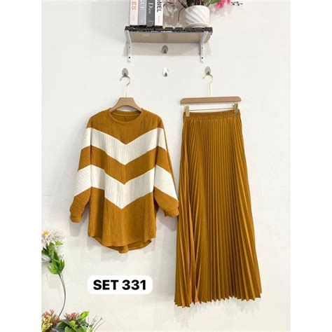 HOT SETSET MATCH BLOUSE PLEATED 2 TONE 331 SKIRT PALAS SET BLOUSE PLEATED SKIRT PLUS SIZE