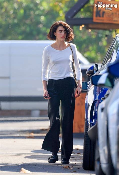 Margaret Qualley Braless (22 Photos) – The Fappening Stars