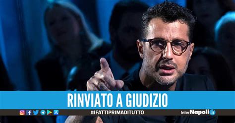 Tentò di ricattare una donna con un video hot Fabrizio Corona di nuovo a processo