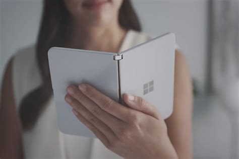 Microsoft's Dual-Screen Android Phone 'Surface Duo' Goes Official at $1,399 | Beebom