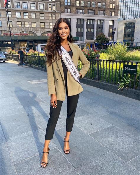 Miss New York Usa 2020 Andreia Gibau