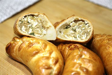 Теперь в меню ещё и бэккэн с капустой и яйцом - Эчпочмак
