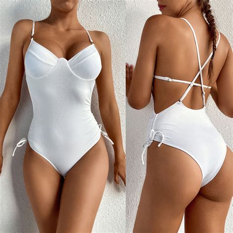 Tuyển tập ảnh One Piece bikini cực sexy và nóng bỏng