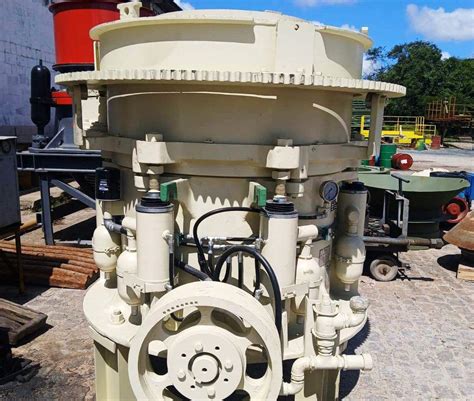 Britador Oliveira - Britador METSO HP200 | Tratorex – Tratores, Máquinas e Equipamentos