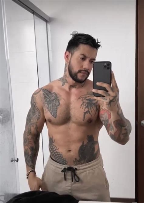 He Is Beautiful Beautiful Guys Hot