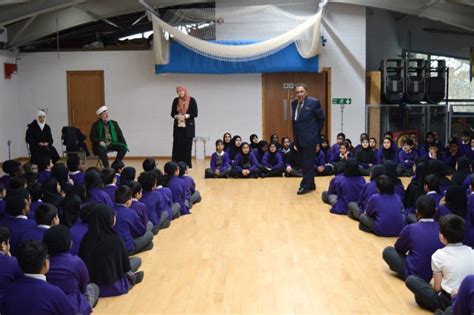 ‘Education is most important thing’ says Lord Sheikh - The Olive School