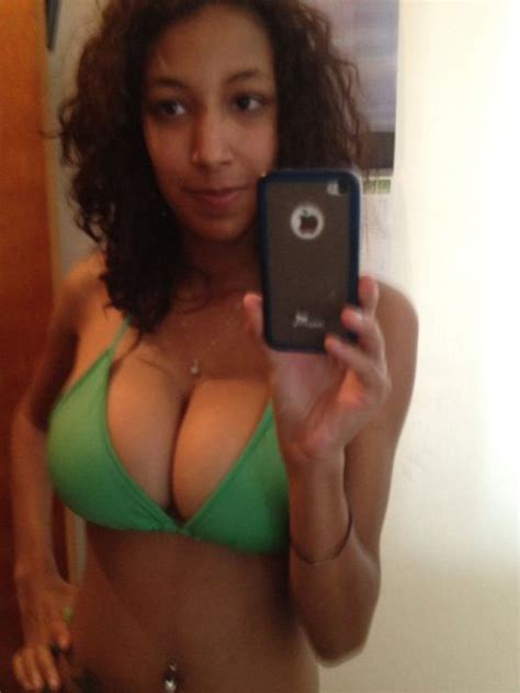 Bikini Selfie Porn Pic