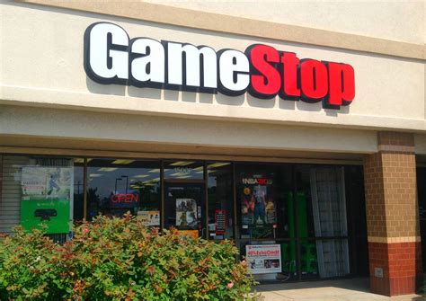 Download GameStop Store In Manchester Wallpaper | Wallpapers.com