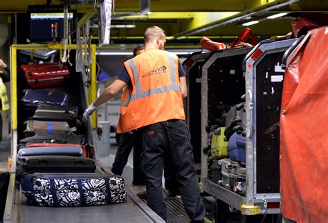 Baggage handlers call sudden strike at Brussels Airport | The Bulletin