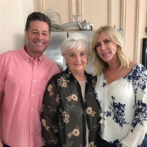 Vicki Gunvalson - Bio, Age, Net Worth, Height, Facts, Married