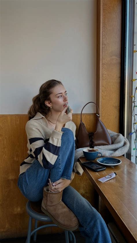 Hot Sexy Noemie Juno Bikini Pics