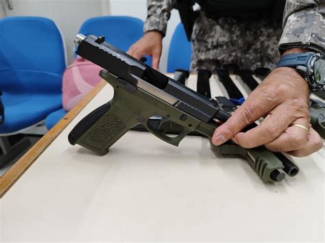 Receita Federal e Força Nacional apreendem 8 pistolas turcas na Ponte