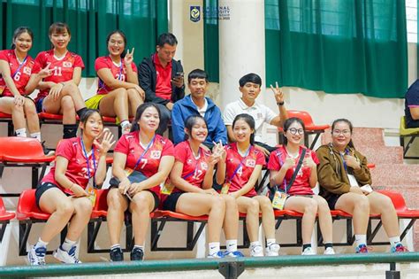 Dàn hot girl đua tài khoe sắc đốn tim khán giả ở giải bóng chuyền sinh viên Người đẹp Việt