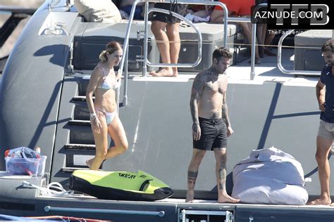 Chiara Ferragni Sexy Seen Flaunting Her Hot Bikini Body At The Beach In Formentera AZNude