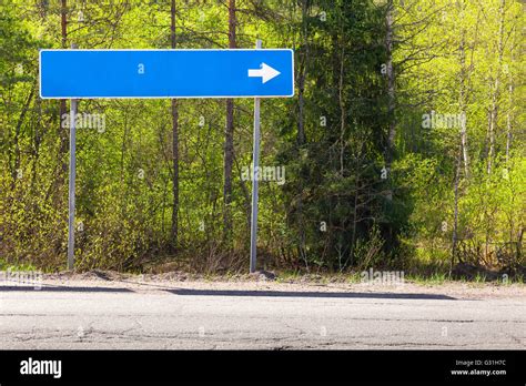 Blank Green Highway Road Signs Hi Res Stock Photography And Images Alamy