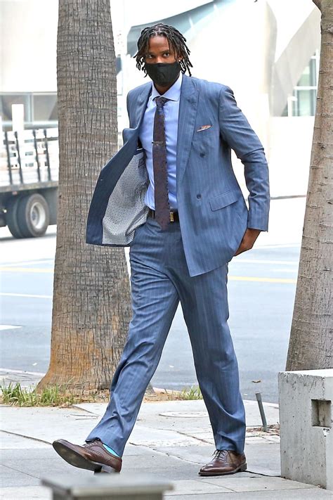 Nba Star Trevor Arizas Wife Files For Divorce Wants Custody Of Their Kids