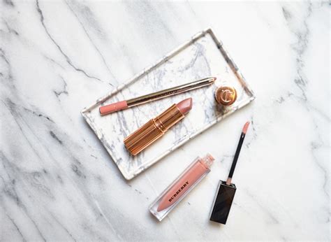 My Perfect Lip Combo For Nude Glossy Lips Makeup Sessions