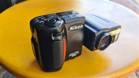 Retro Review 23 Years Later Nikon S Swivel Design Coolpix 950 Remains