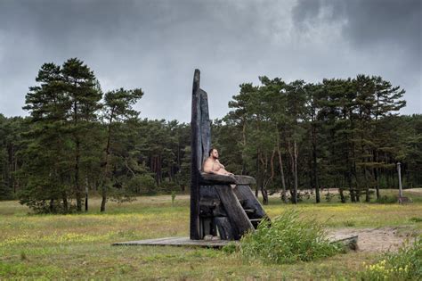 A Conversation With Ukrainian Nude Photographer Humilevskyi