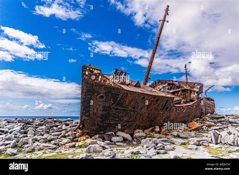 Plassey shipwreck on the rocky beach of Aran Island, abandoned ship ...