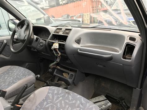 Pièces détachées pour Nissan Terrano II 2.7 TDi 125 ch 3P de 1999 - 4x4 ...