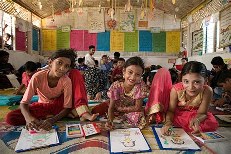 Bangladesh Les enfants rohingyas obtiennent laccès à léducation