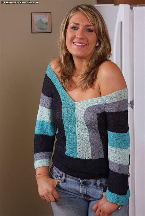 Blonde First Timer Mia Moore Flashing Small Breasts In The Kitchen