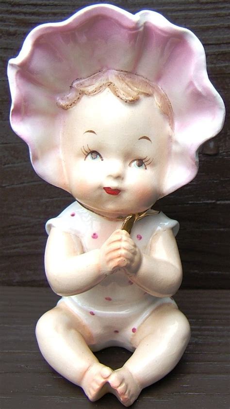 Vintage PIANO BABY With BONNET FINE A QUALITY Ceramic Figurine GOLD