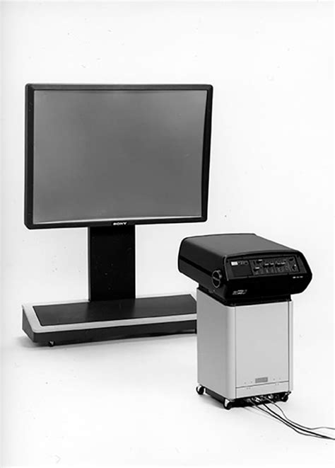 Sony Group Portal - Product & Technology Milestones−Projector