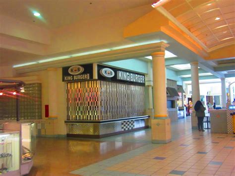 Hudson's, Farmer Jack, Cunningham's: A Retail History of the Motor City