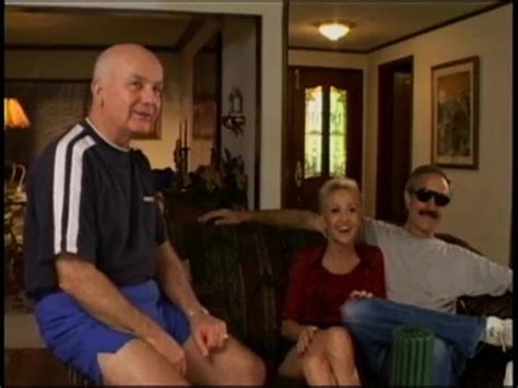 Milf Loira De Cabelos Curtos Chupa Um Pau Duro E Depois Perfurada Xhamster