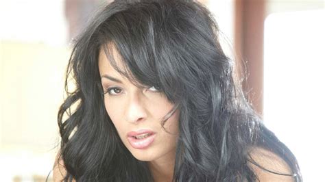 Anissa Kate Hot Wallpics Net Wallpapers Photos Pictures Backgrounds