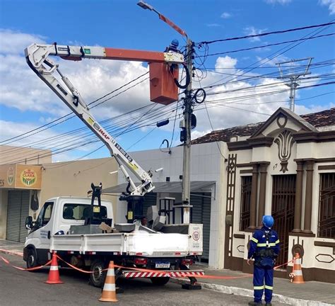 Principais Vias De Santa Cruz Recebem Nova Ilumina O De Led Doada Pela