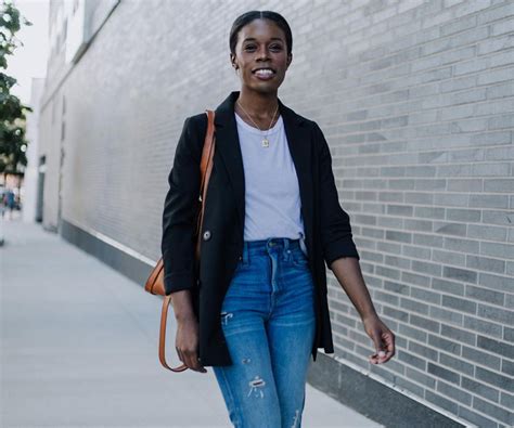 7 No Fail Ways To Wear Your White Tee The Everygirl