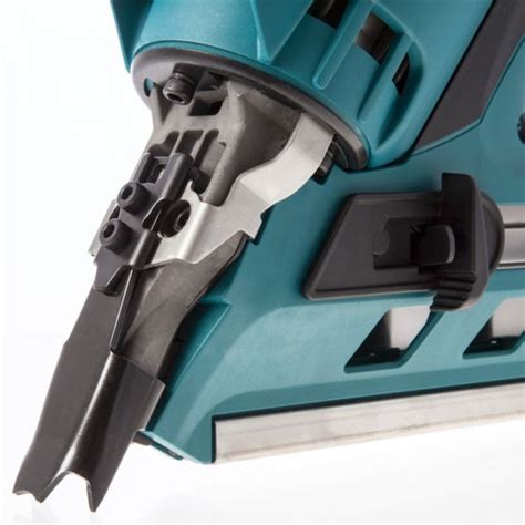 Makita Gn Se Mm Cordless Gas Framing Nailer