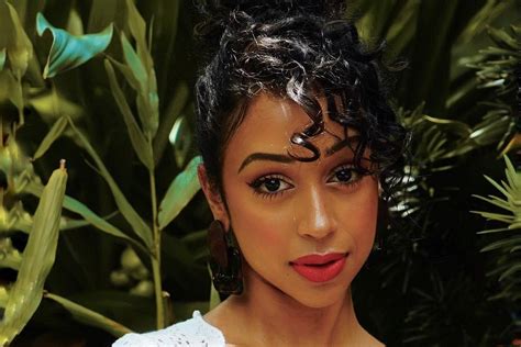 Liza Koshy - Biography, Career, Net Worth - Kadhal.net