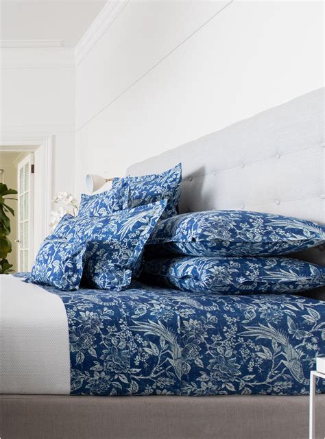 Philosophers Are Debating How Anarchy State Utopia Applies To Modern Society - DADA