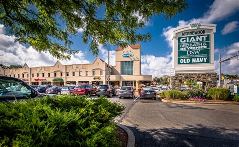 wynnewood shopping center federal realty investment trust