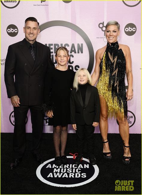 Pink Rules The Red Carpet with Husband Carey Hart & Their Two Kids at ...