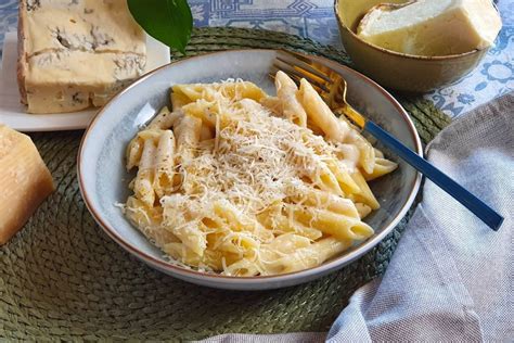 Pasta Ai 4 Formaggi La Ricetta MoltoFood