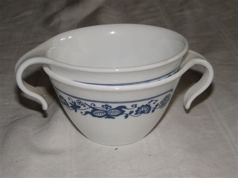 Set Of Corning Corelle Old Town Blue Pattern Hook Style Coffee Cups