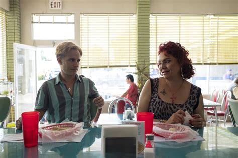 Cassandro chi è il wrestler gay Saúl Armendáriz interpretato da Gael Garcia Bernal