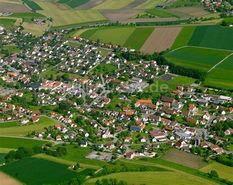 Alberweiler Aus Der Vogelperspektive Ortsansicht Am Rande Von