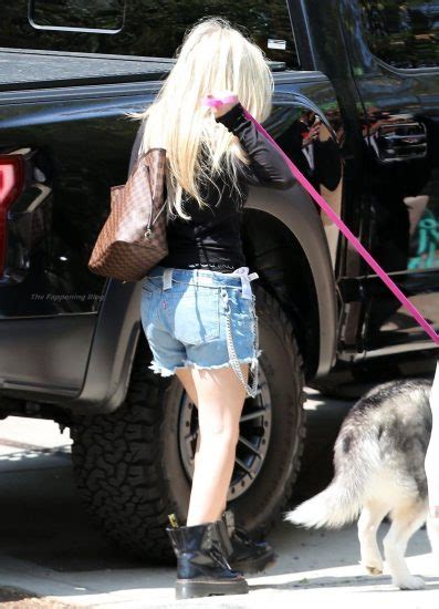 Avril Lavigne Nude In Leaked Porn And Private Pics Celeb Jihad Explosive Celebrity Nudes