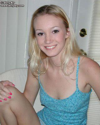 Dirty Aly Gets Completely Naked And Spreads Her Legs Porn Pictures XXX Photos Sex Images