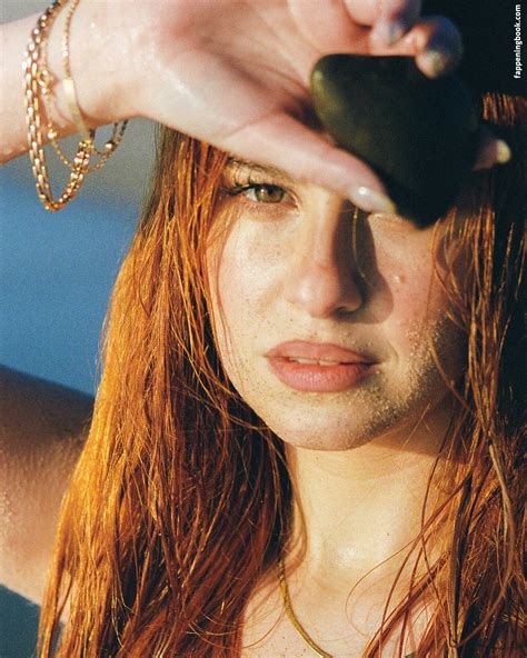 Beatriz Braz Beatrizaebraz Beatrizdellarosa Nude OnlyFans Leaks Fappening FappeningBook