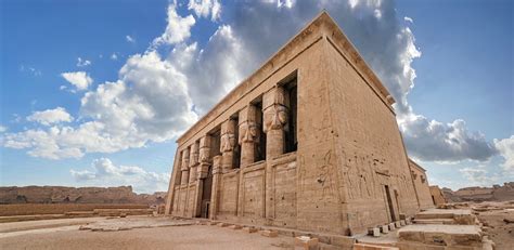 Temple of Hathor at Dendera – EgyptTravelBlog.com